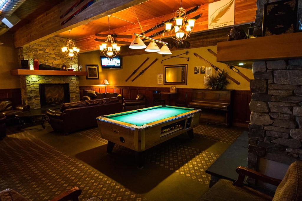 Grizz Hotel Revelstoke Cameră foto